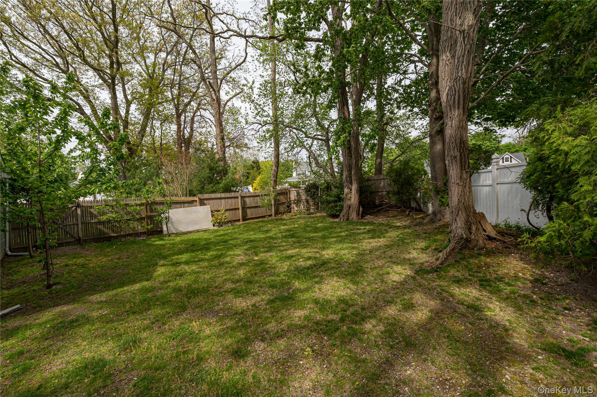 17 Lodge Lane Property Photo 31