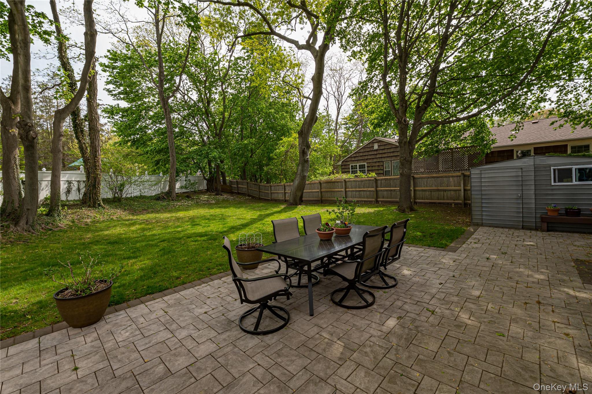 17 Lodge Lane Property Photo 34
