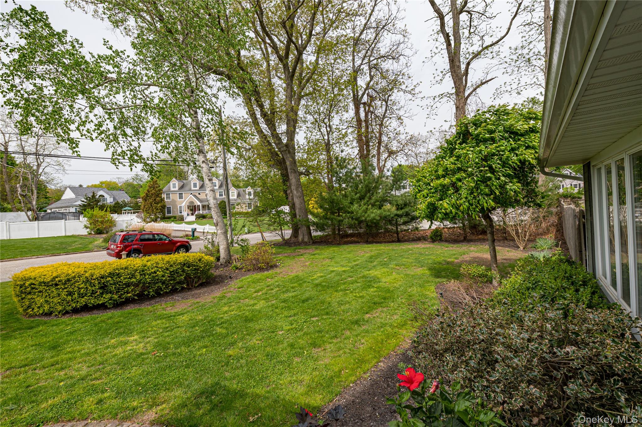 17 Lodge Lane Property Photo 35