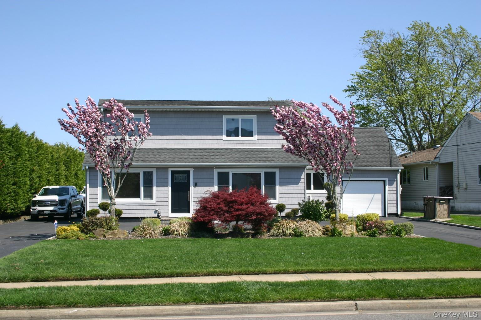 121 Ocean Avenue Property Photo 1