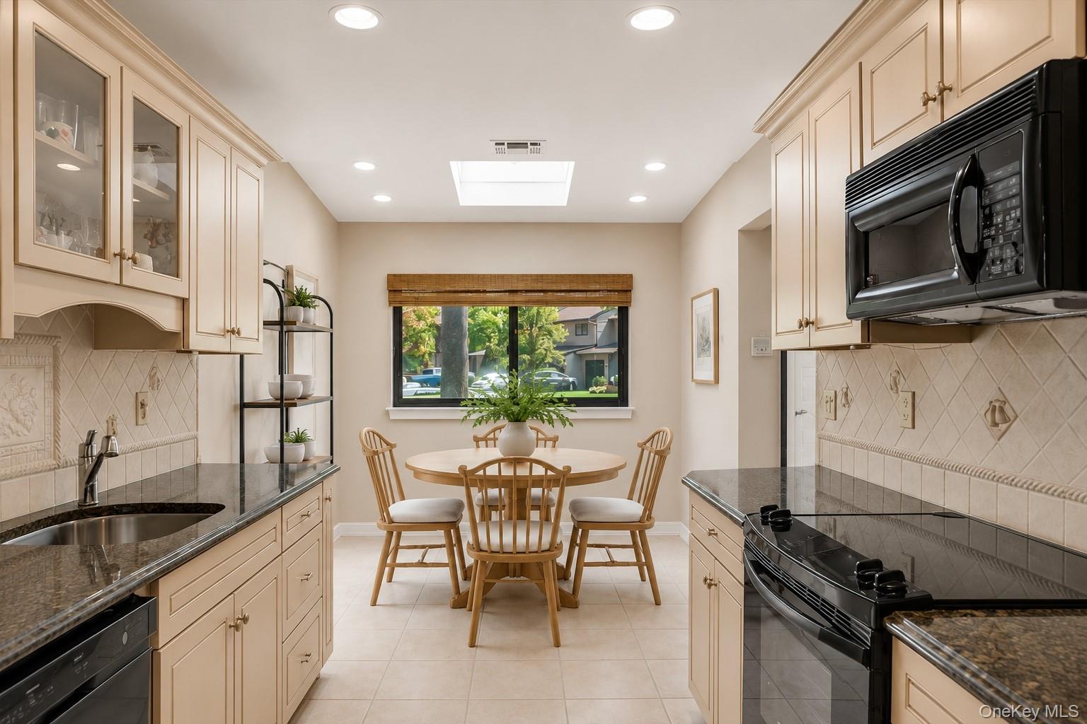 7 Northgate Court Property Photo 4