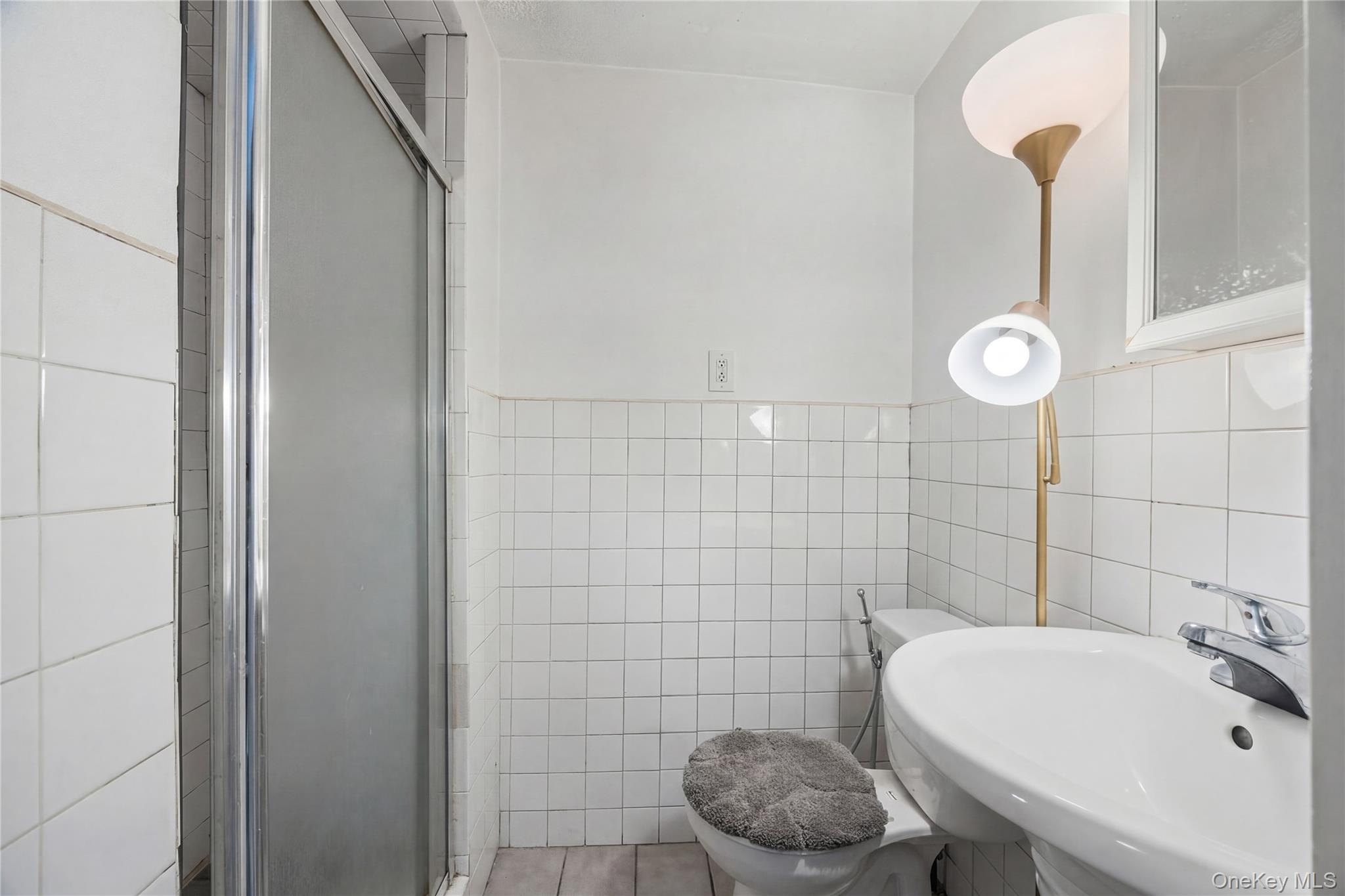 2412 Grand Avenue Property Photo 8
