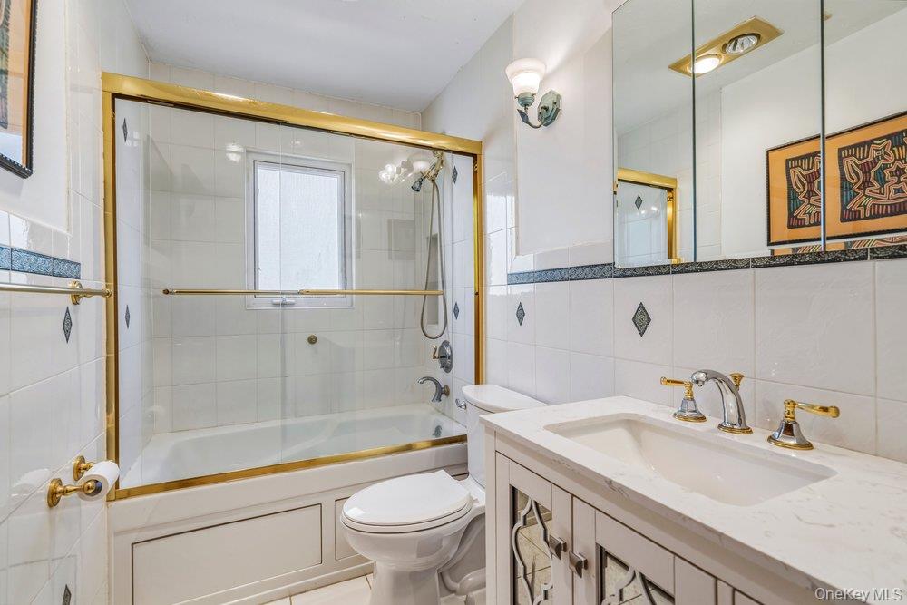 18 Lincoln Avenue Property Photo 25