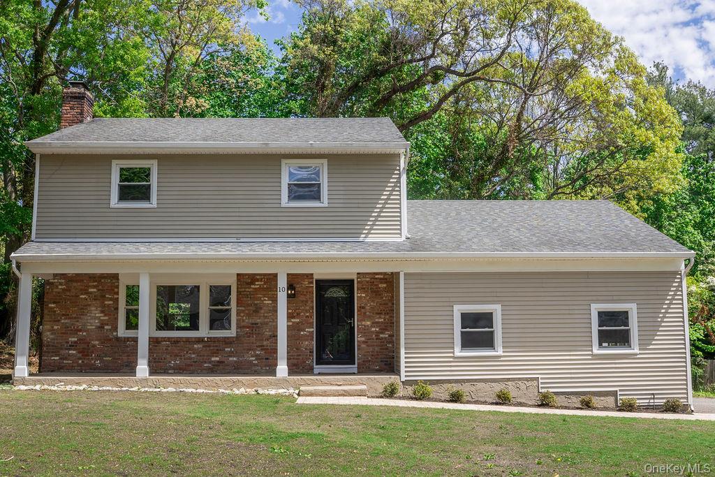 10 Tudor Drive Property Photo 2