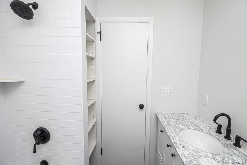 10 Tudor Drive Property Photo 33