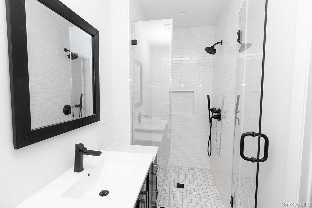 10 Tudor Drive Property Photo 38