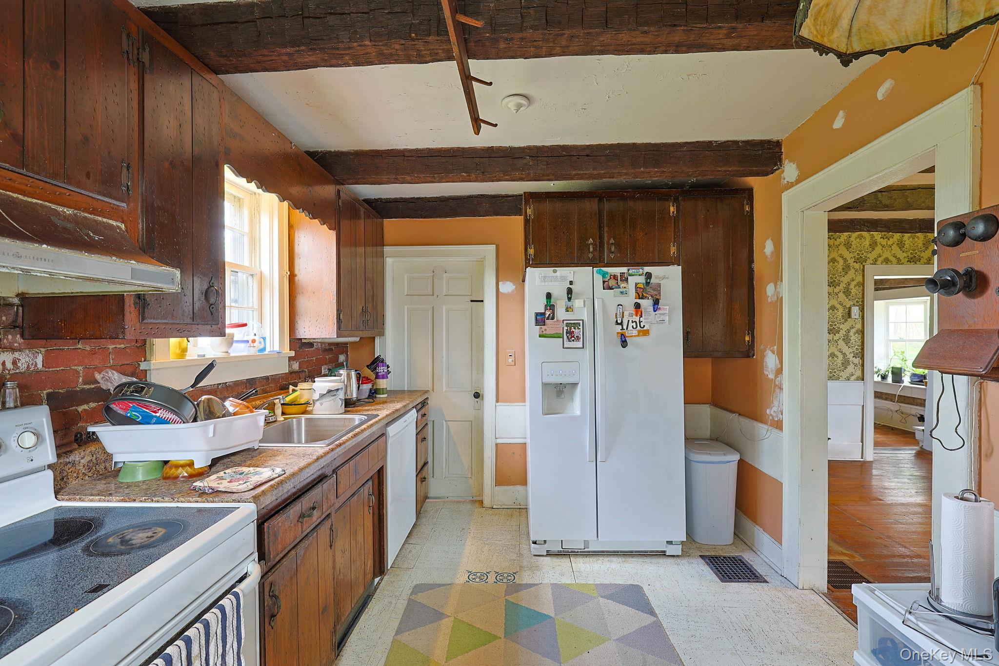 82 Lower Road Property Photo 25