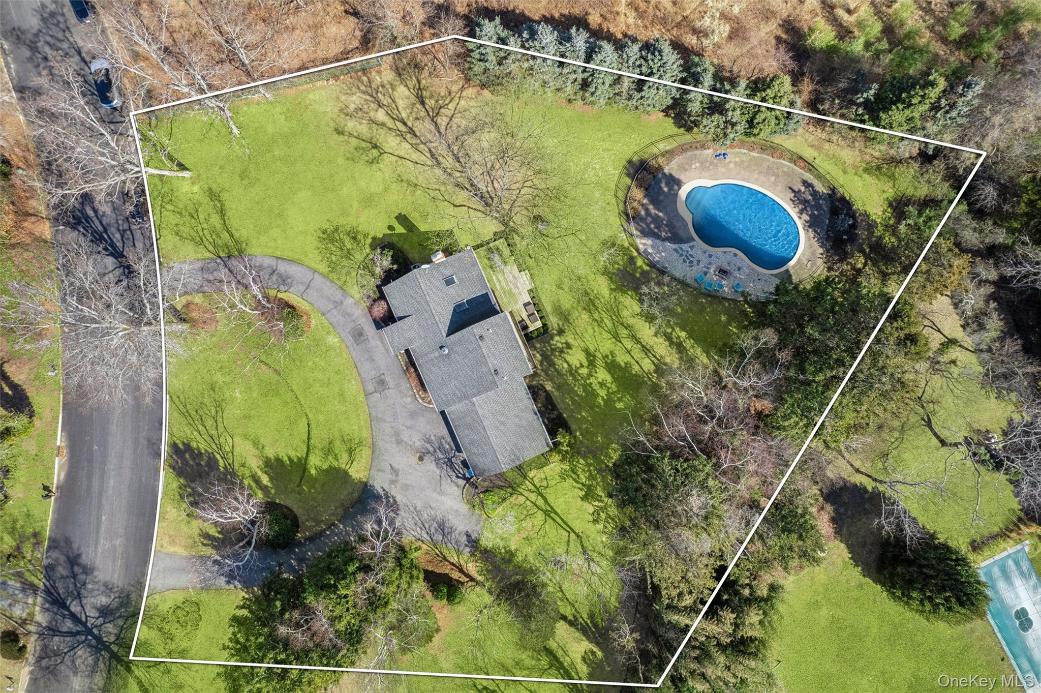 435 Old Saddle Lane Property Photo 18