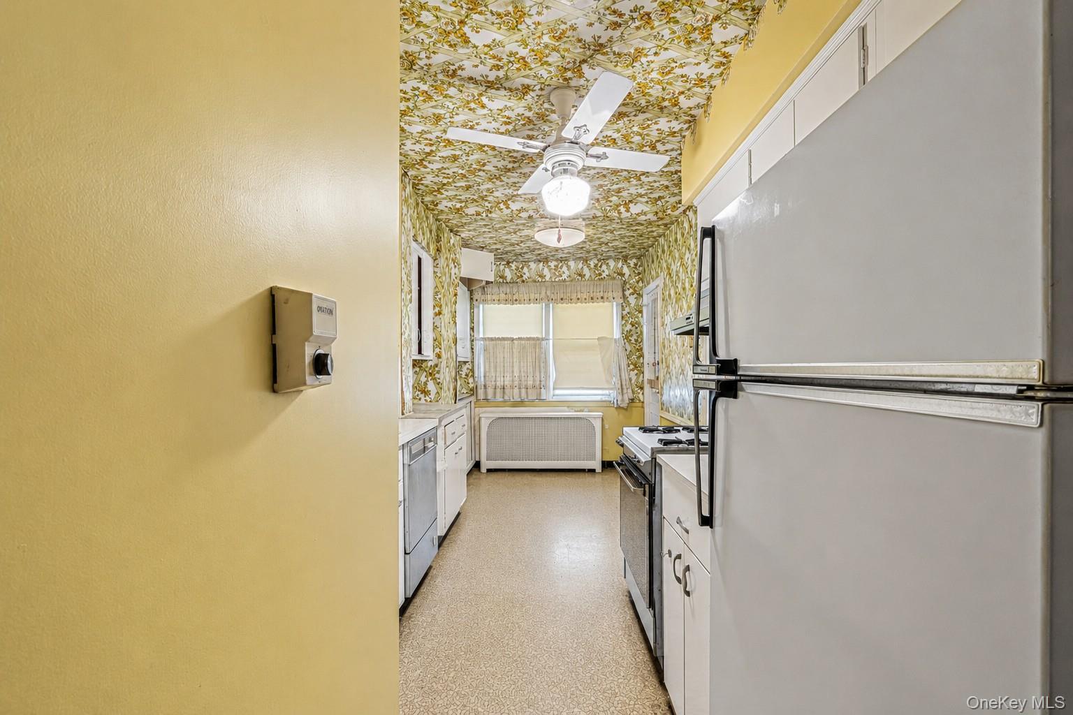 3231 163rd Street Property Photo 7