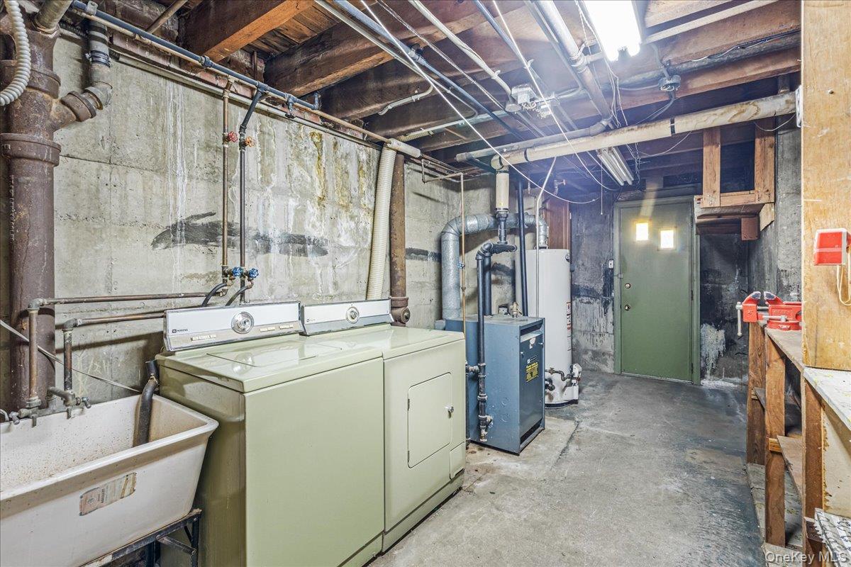 3231 163rd Street Property Photo 18