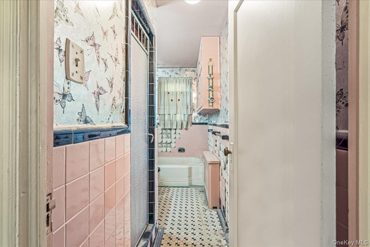 3231 163rd Street Property Photo 19
