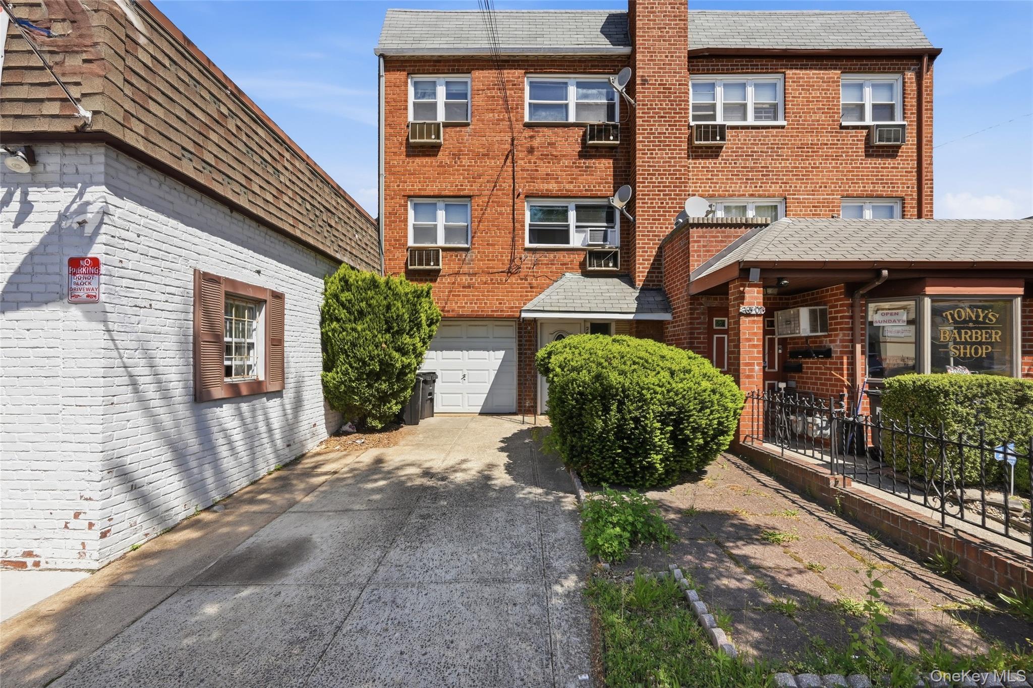 26505 Hillside Avenue Property Photo 1