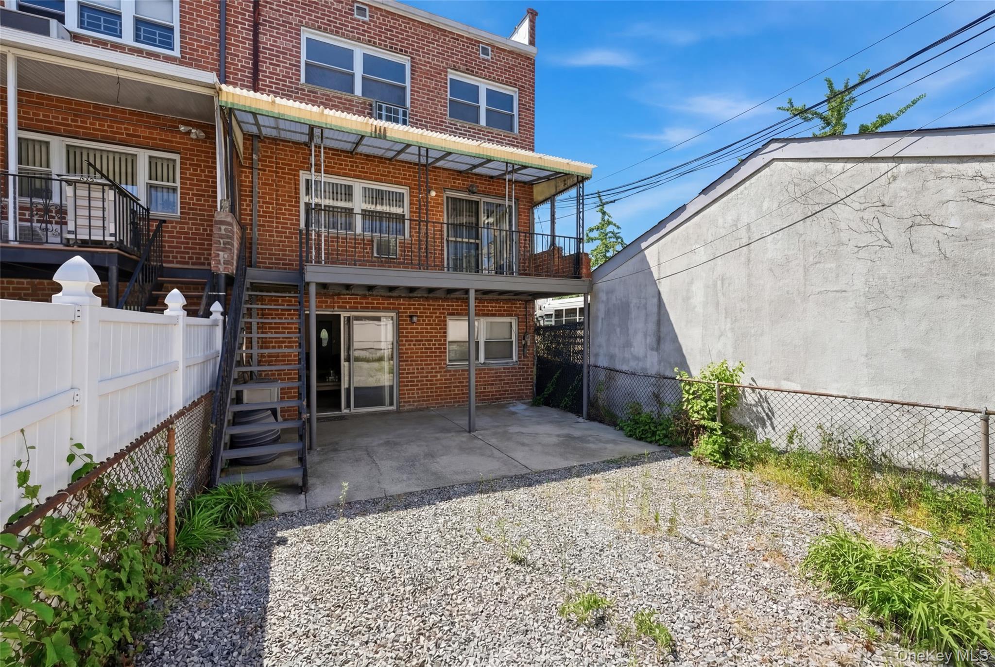 26505 Hillside Avenue Property Photo 2