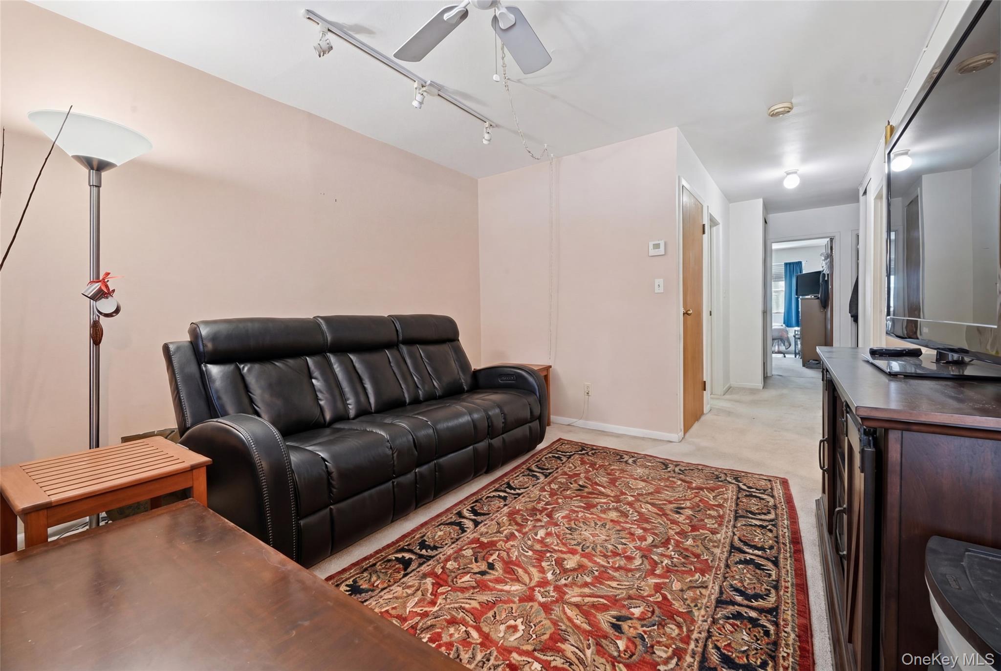26505 Hillside Avenue Property Photo 14