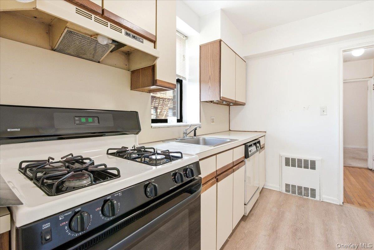 102-12 65th Avenue C35 Property Photo 14