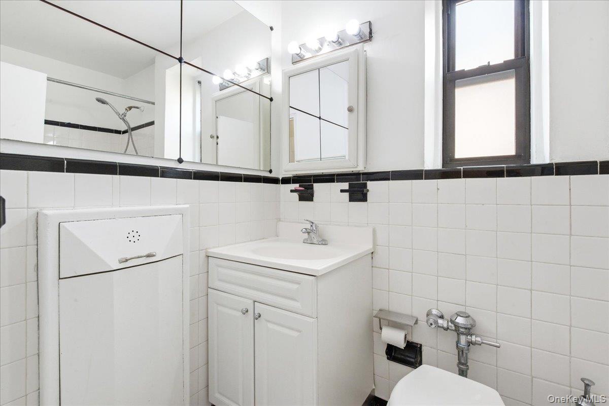 102-12 65th Avenue C35 Property Photo 22