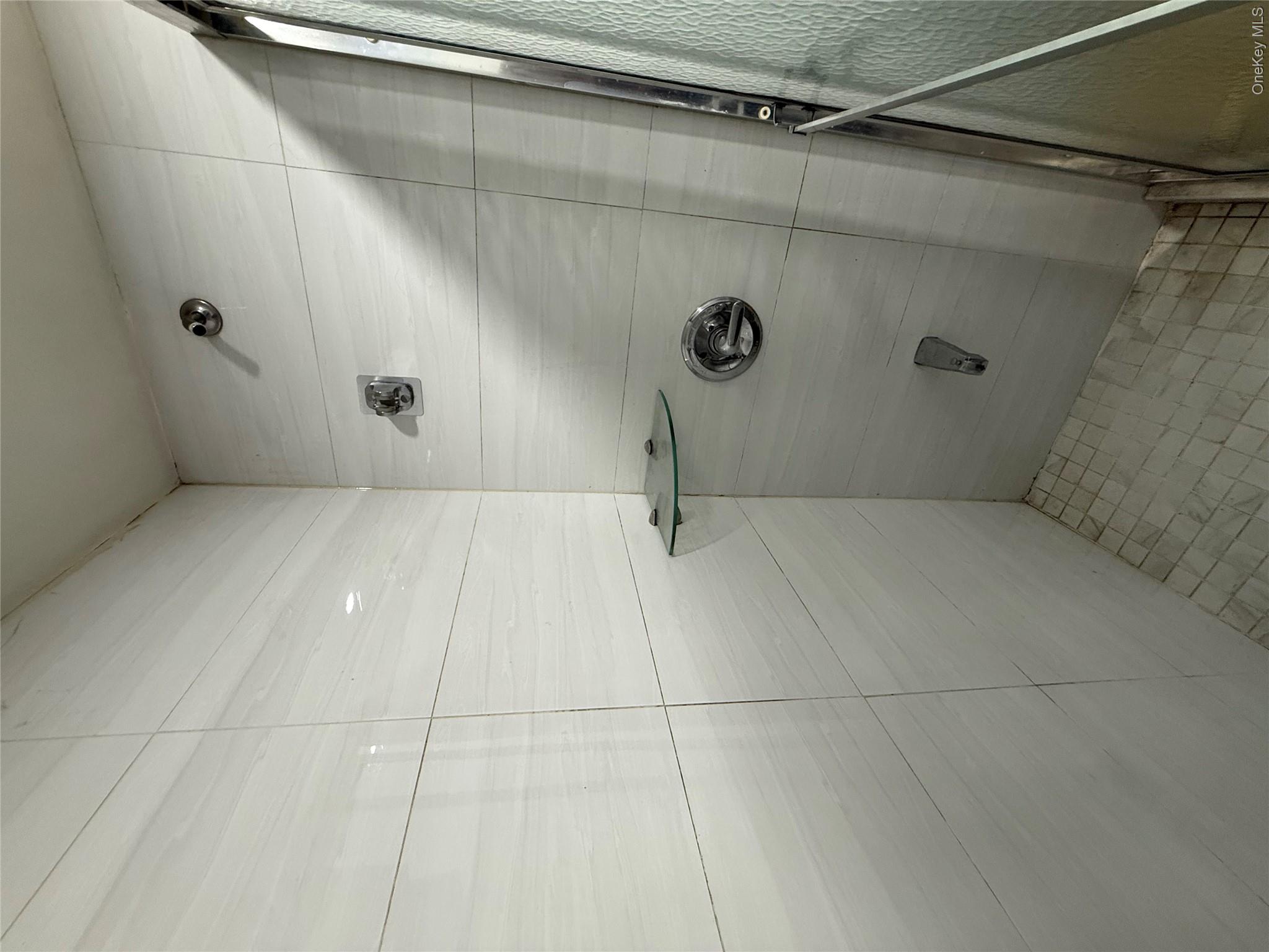 18204 Liberty Avenue Property Photo 13