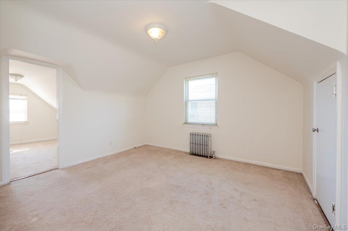 812 Swinton Avenue Property Photo 22