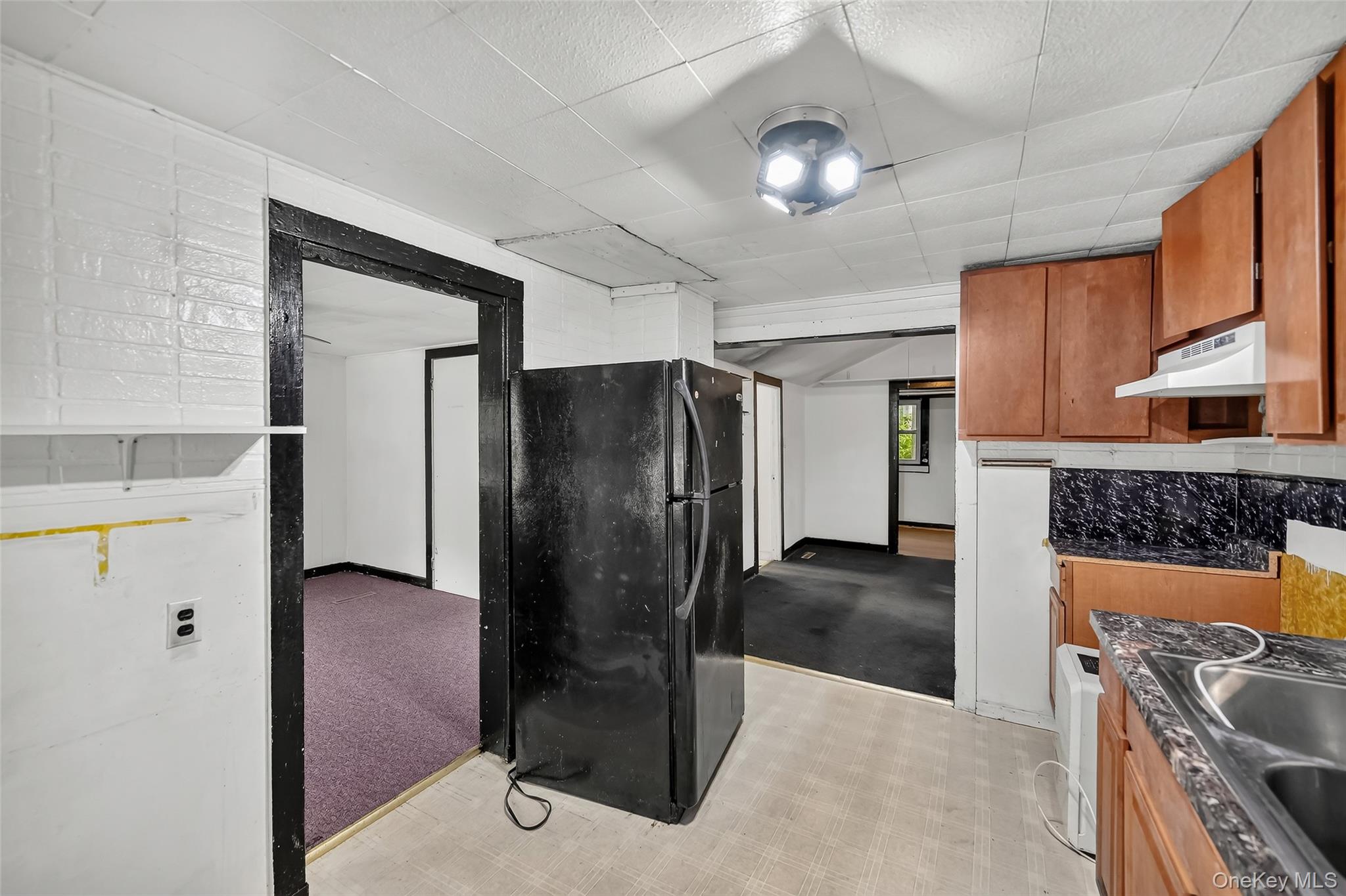 4 Benview Road Property Photo 8