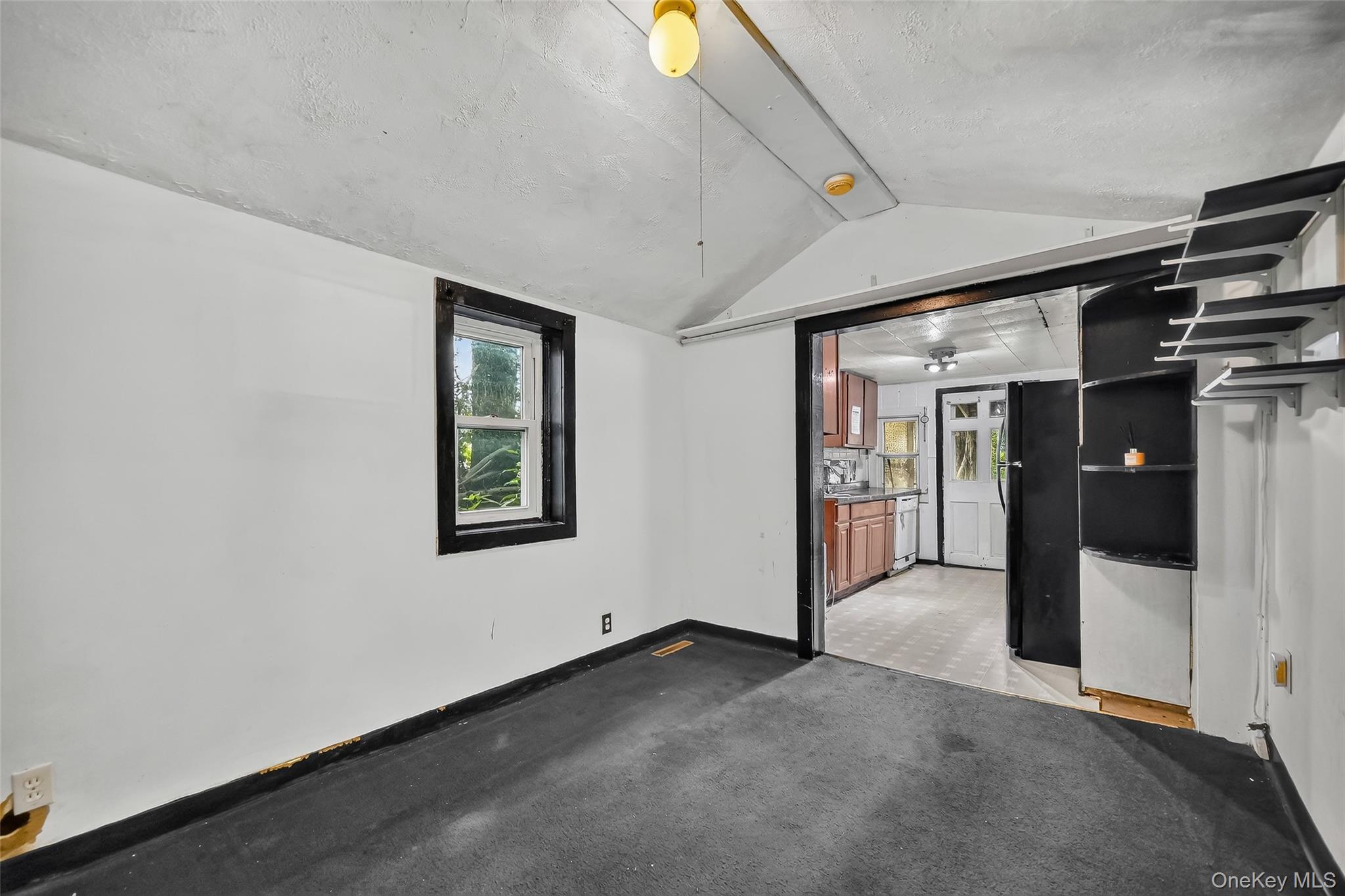 4 Benview Road Property Photo 14
