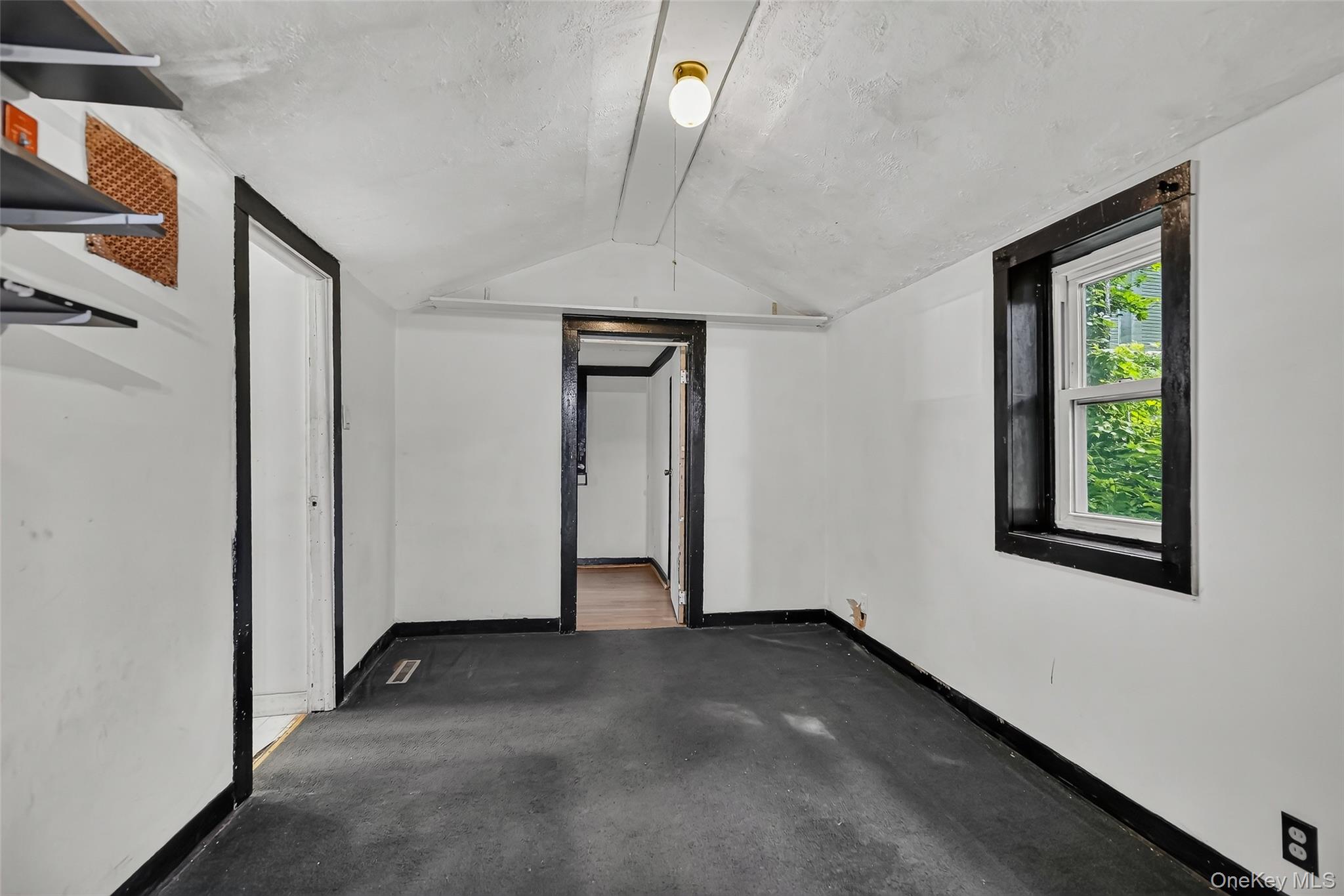 4 Benview Road Property Photo 15