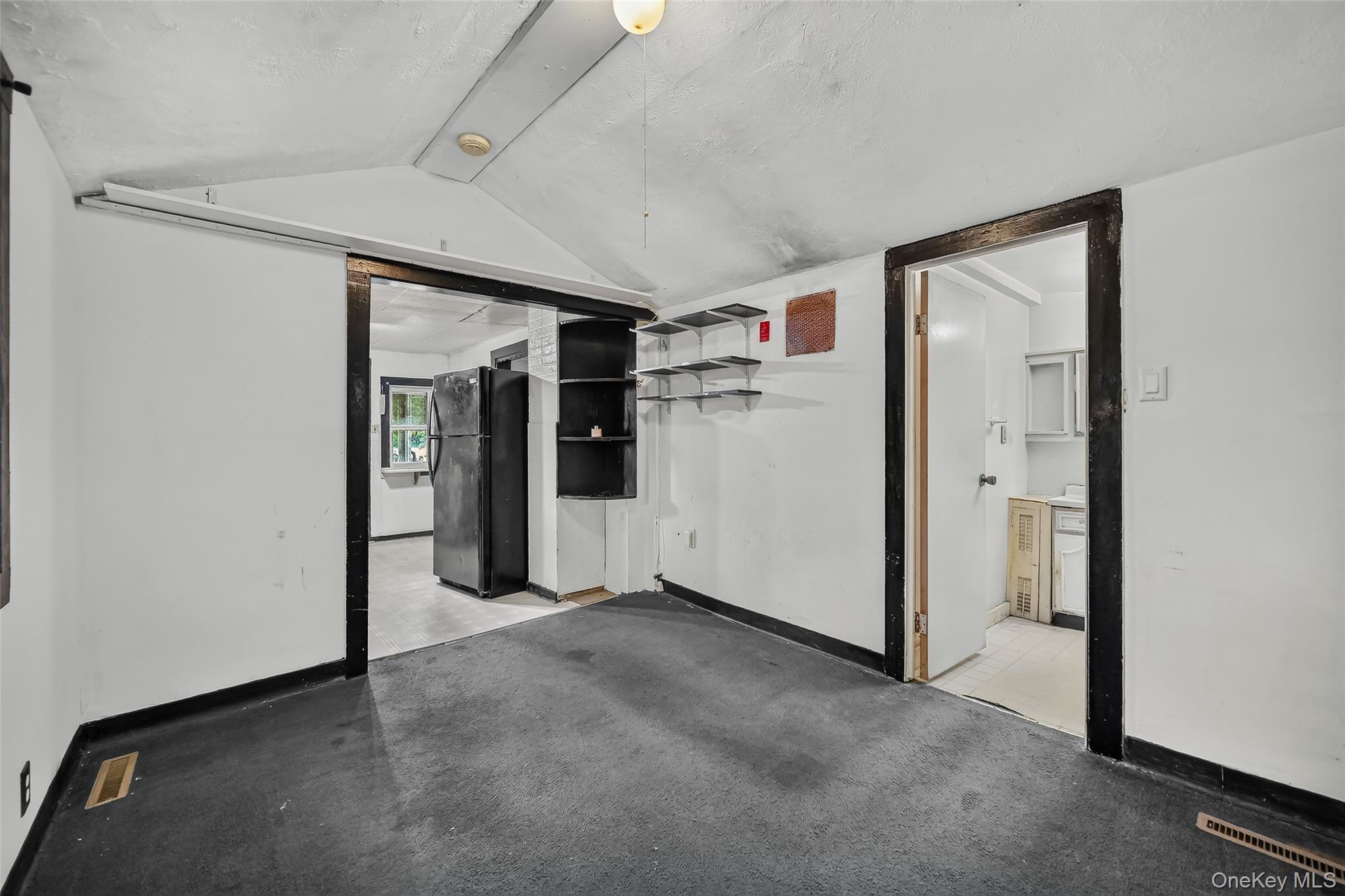 4 Benview Road Property Photo 18