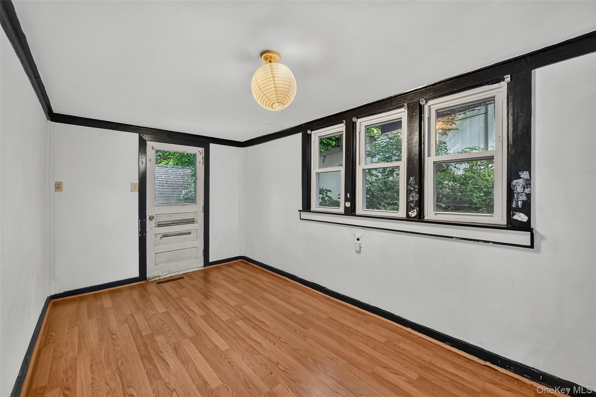 4 Benview Road Property Photo 22