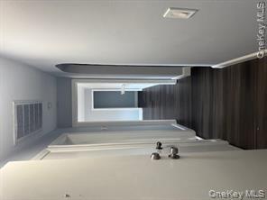 1806 Deer Park Avenue Property Photo 3