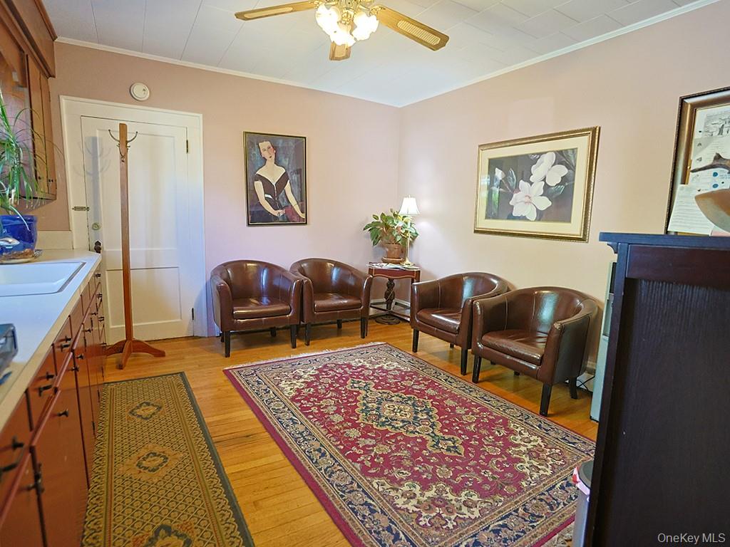 19 Hill Street Property Photo 7