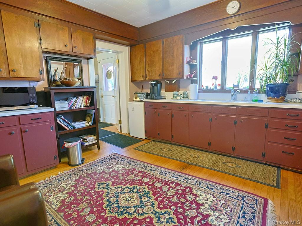 19 Hill Street Property Photo 8