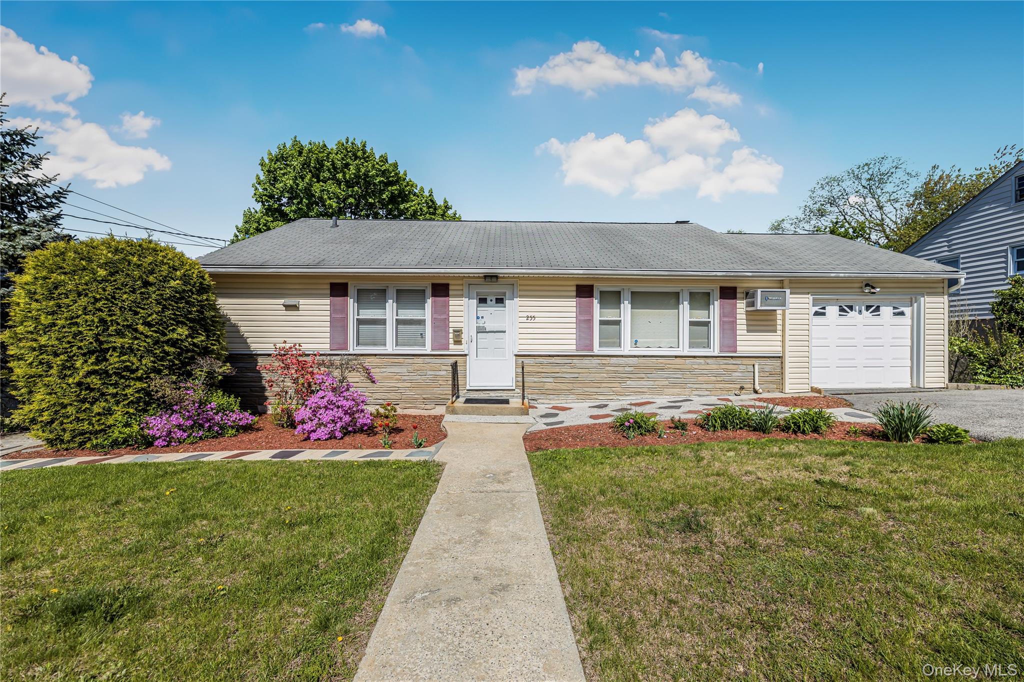 253 Aka 255 Rosedale Road Property Photo 1