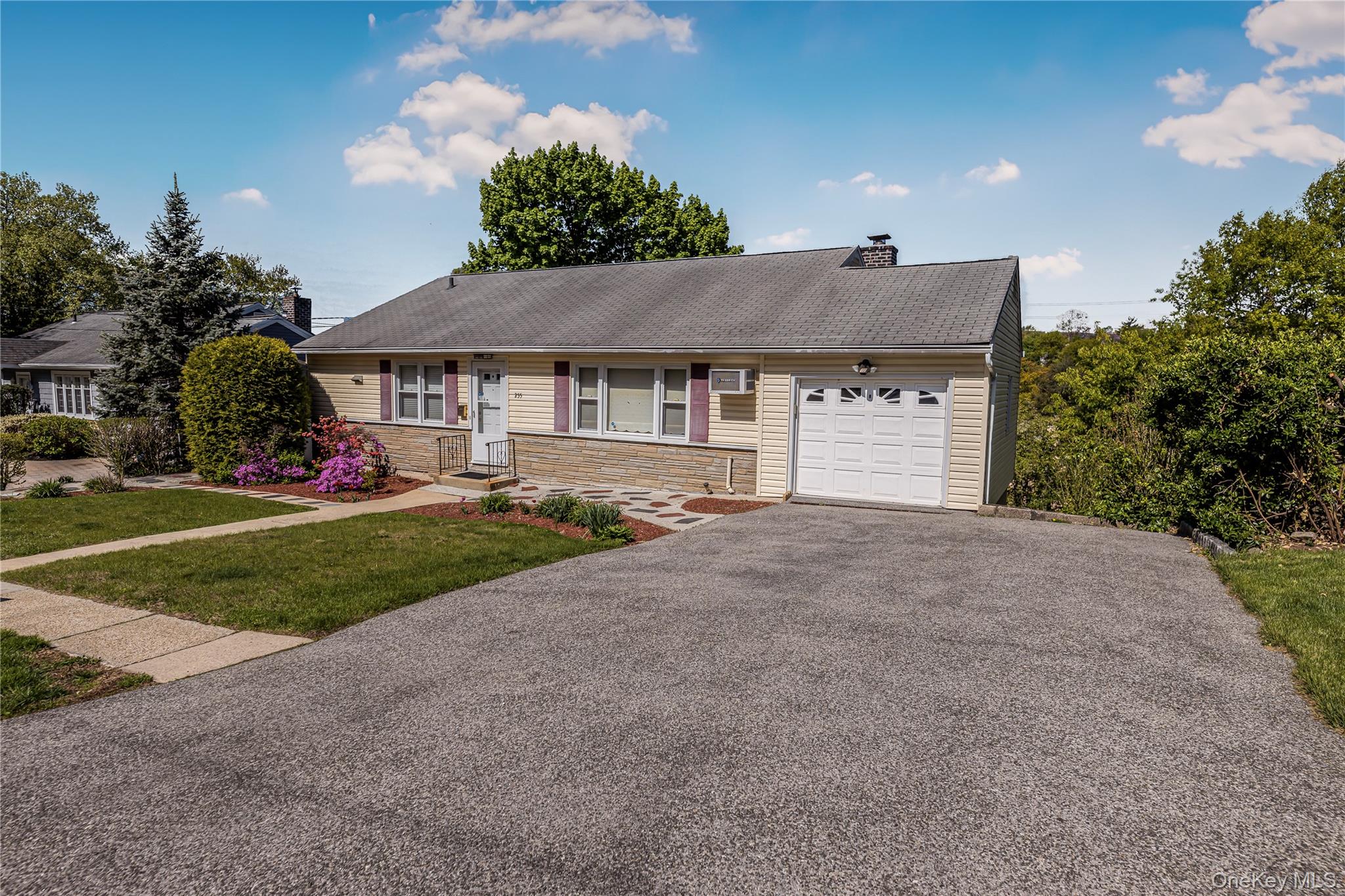 253 Aka 255 Rosedale Road Property Photo 3