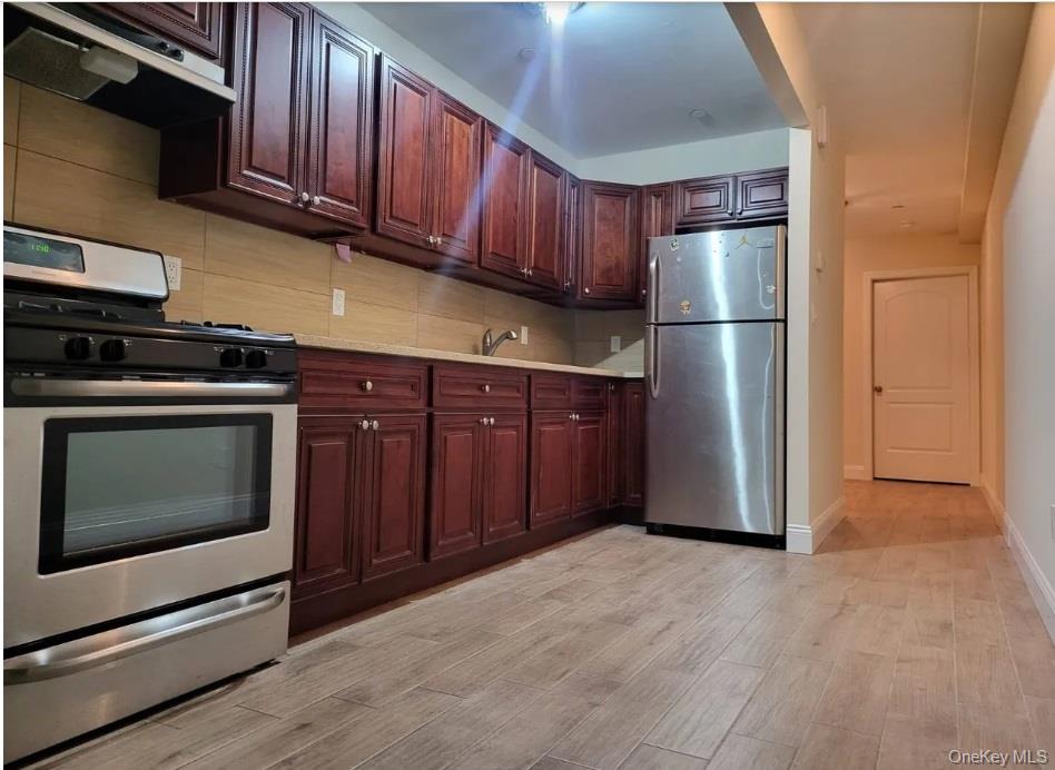 27 Cox Place Property Photo 2