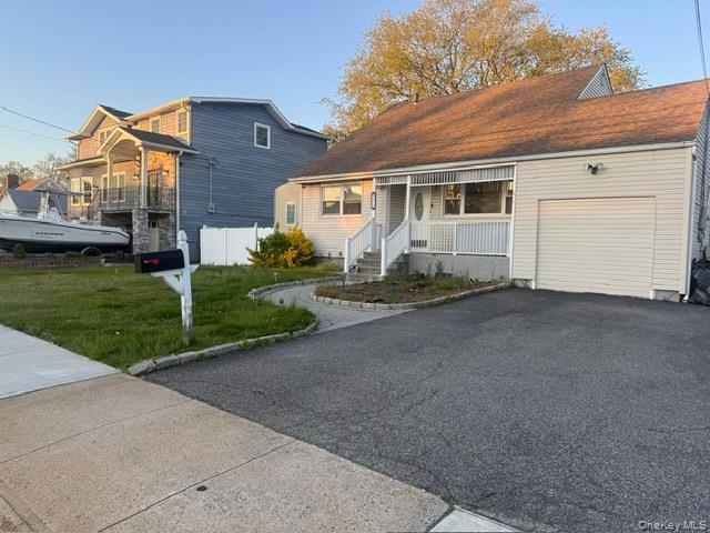 675 S Long Beach Avenue Property Photo 3
