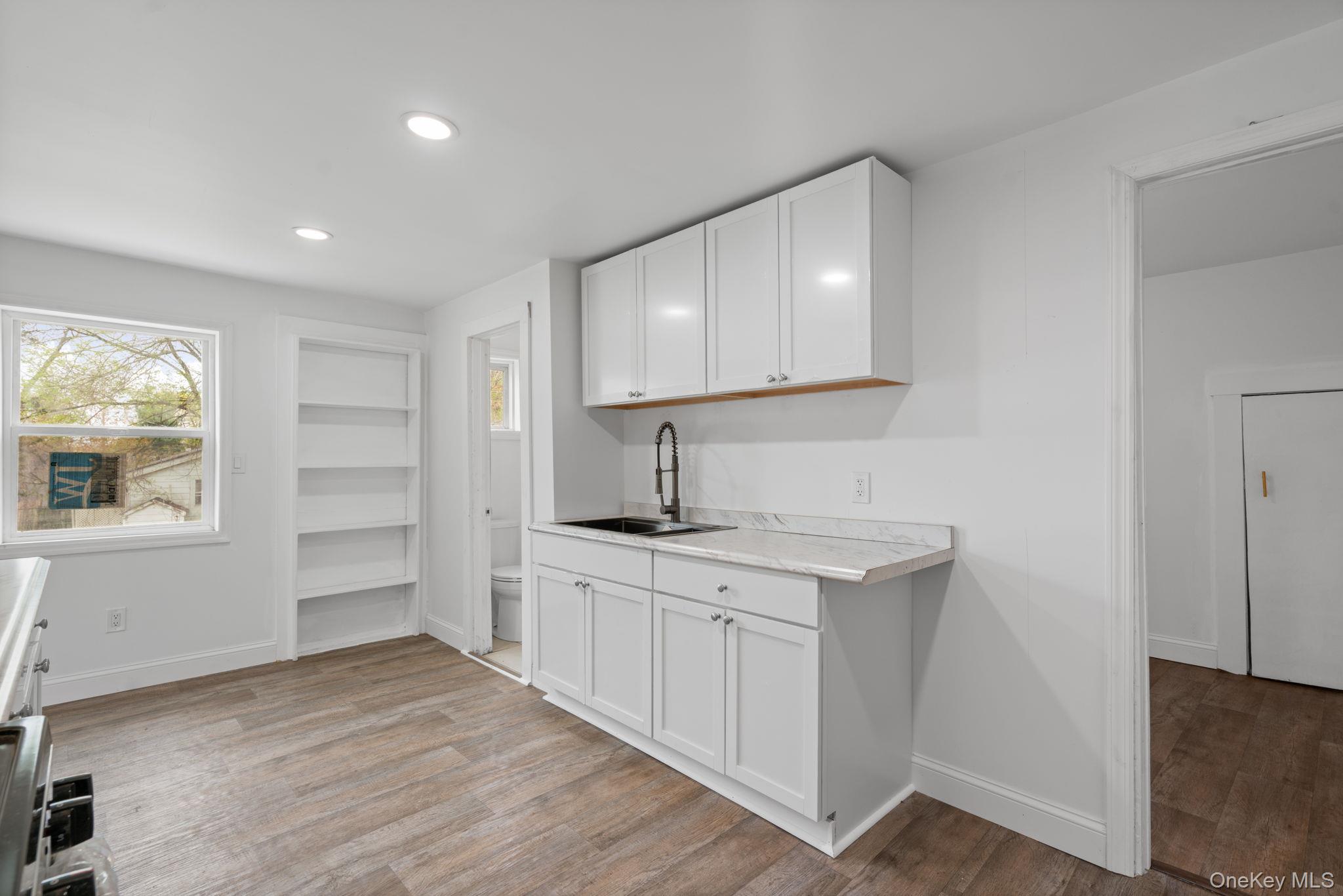 637 Violet Avenue Property Photo 12