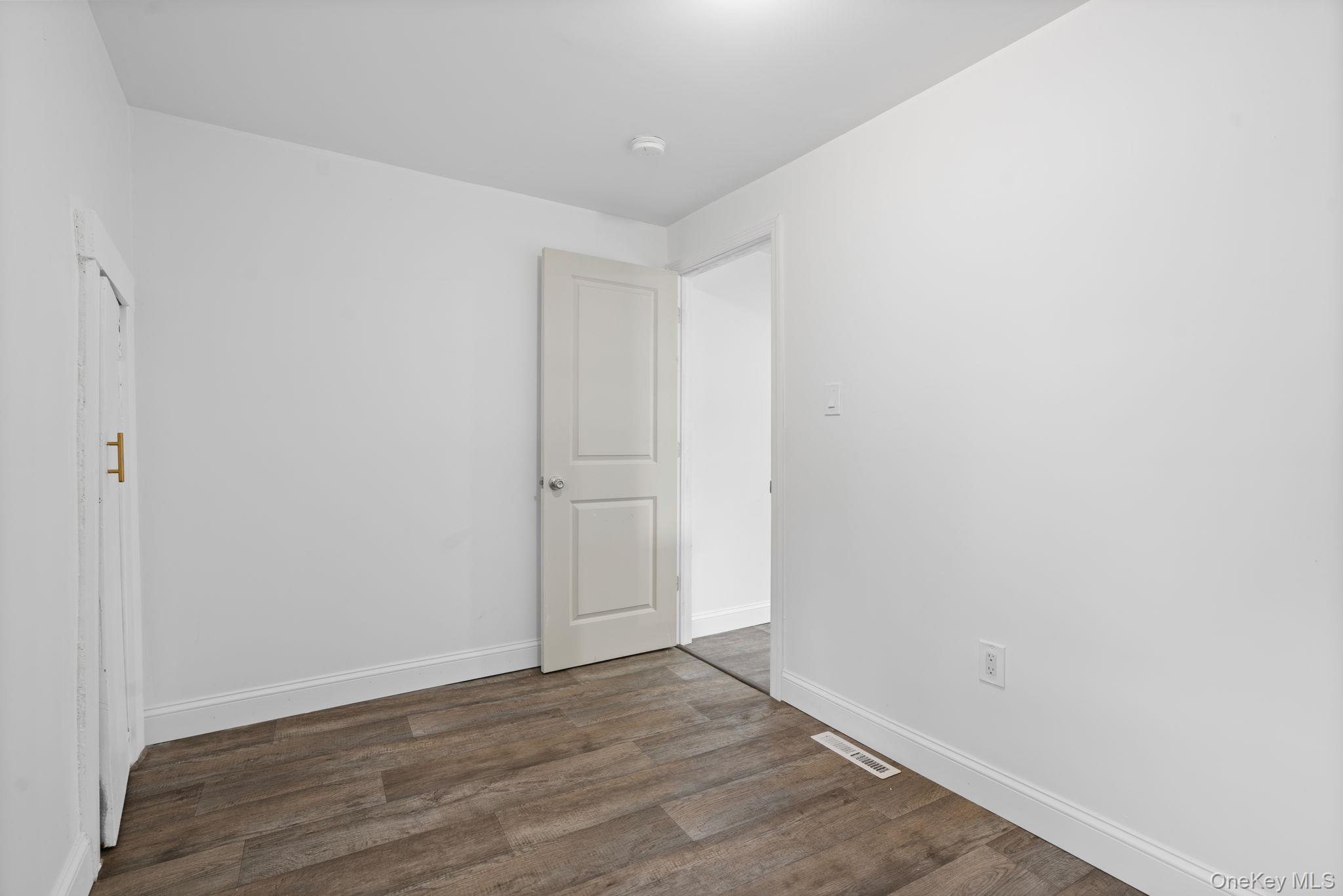 637 Violet Avenue Property Photo 16
