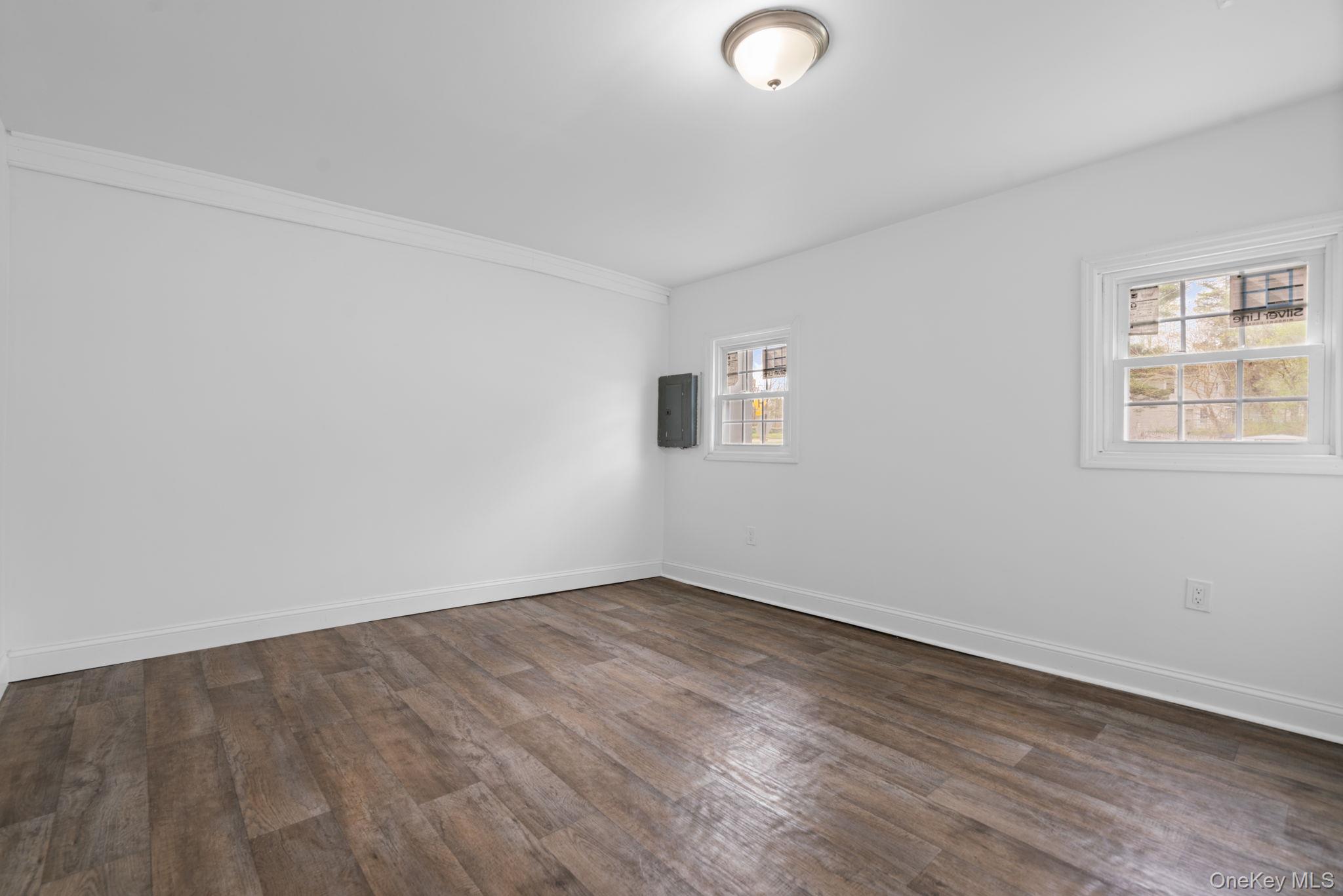 637 Violet Avenue Property Photo 17