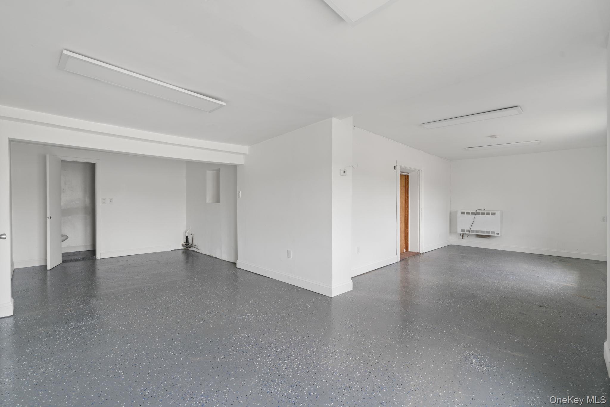 637 Violet Avenue Property Photo 23