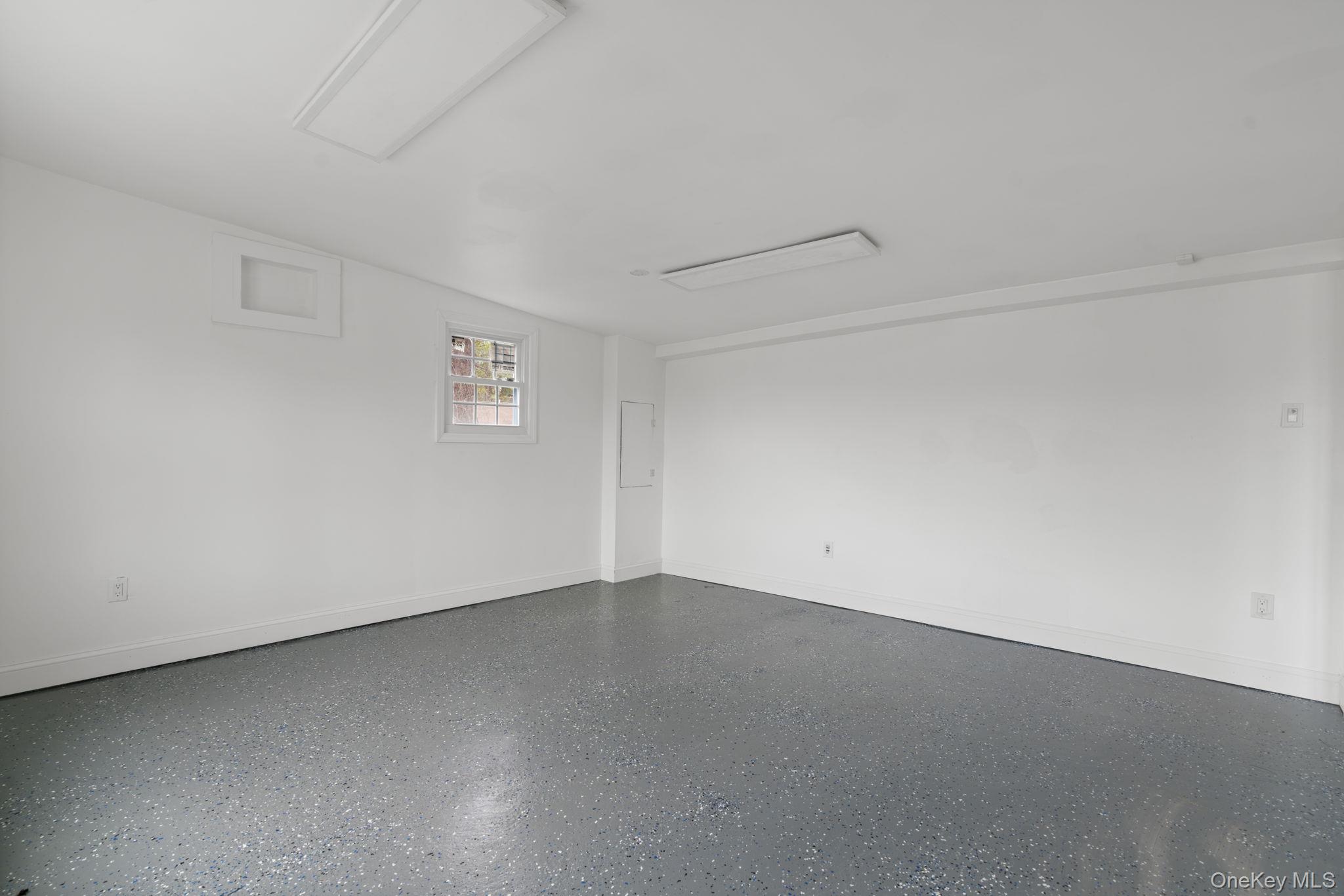 637 Violet Avenue Property Photo 30