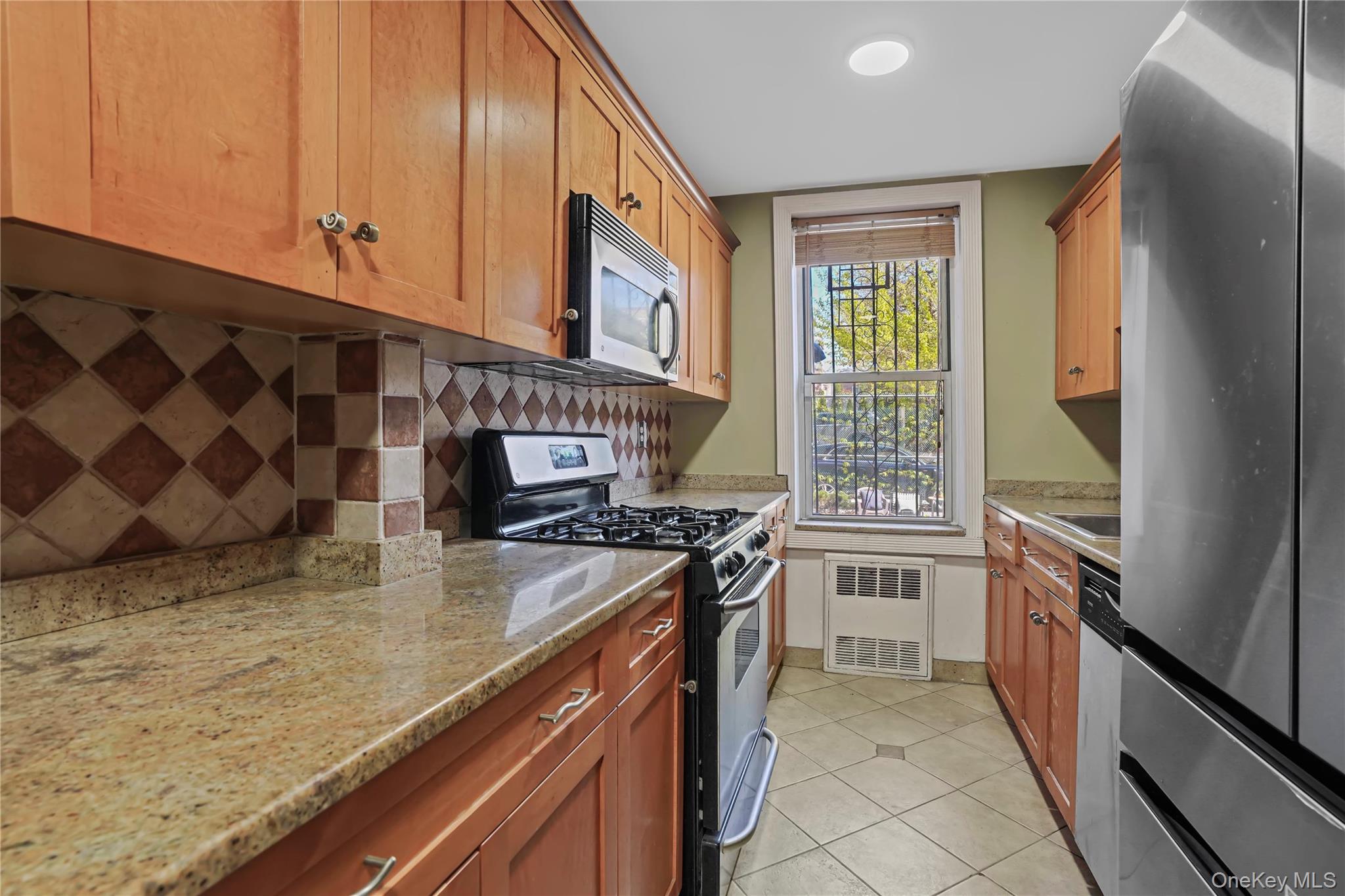 63-11 Queens Boulevard B11 Property Photo 5