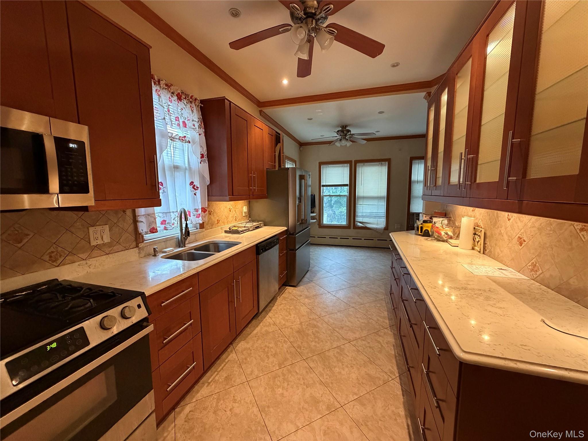 1871 Matthews Avenue Property Photo 7