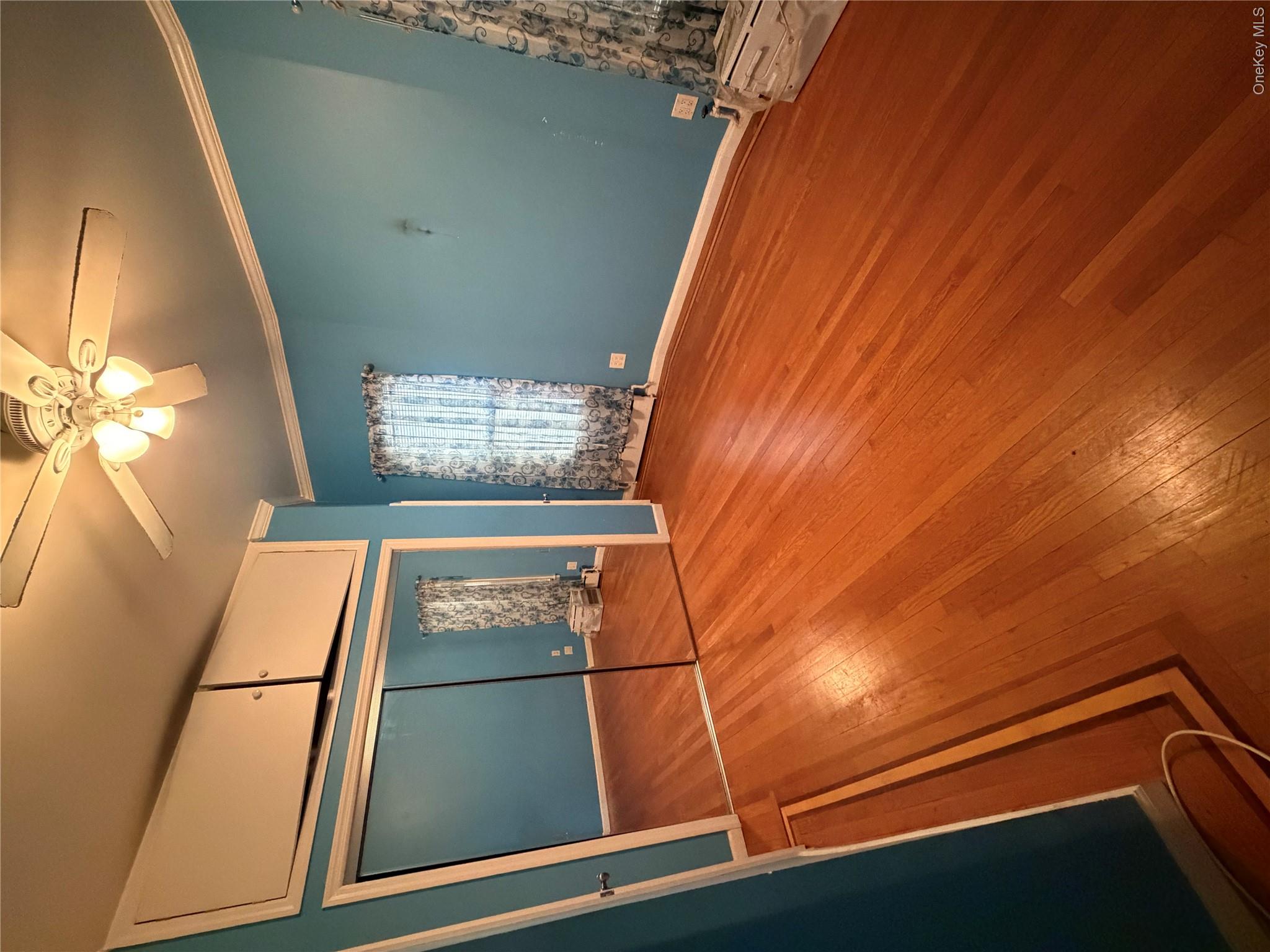 1871 Matthews Avenue Property Photo 16