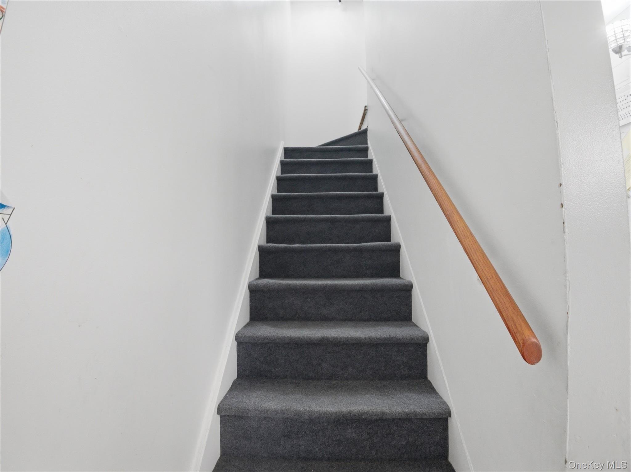831 Longfellow Avenue Property Photo 12
