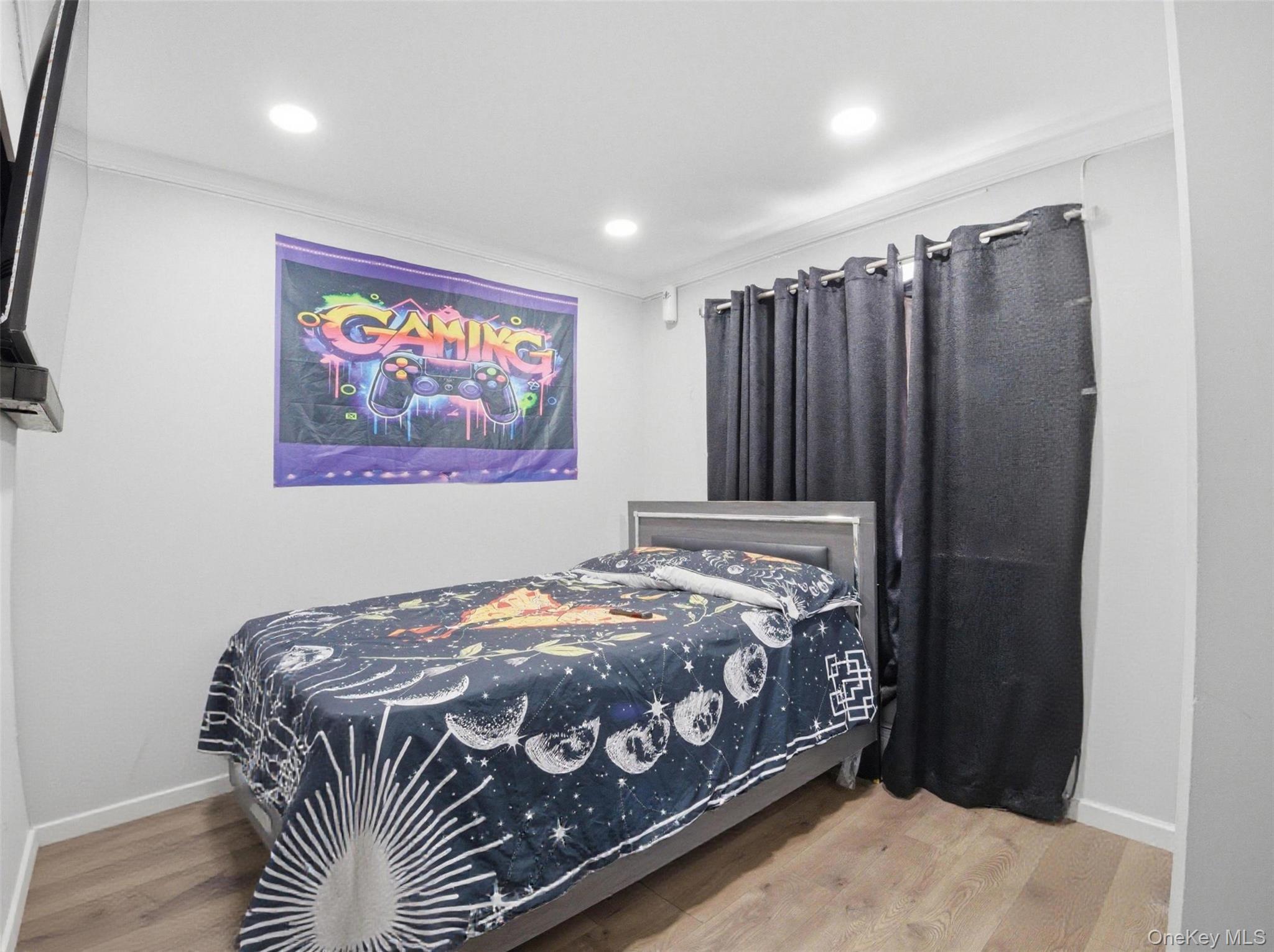 831 Longfellow Avenue Property Photo 29