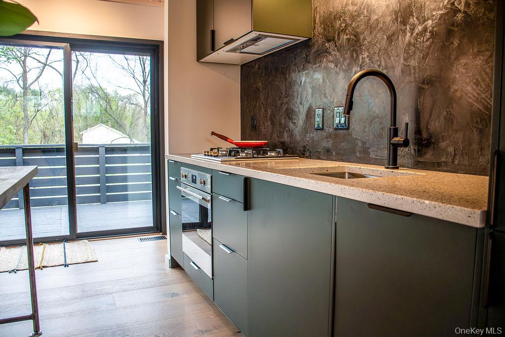 13 Regal Road Property Photo 13