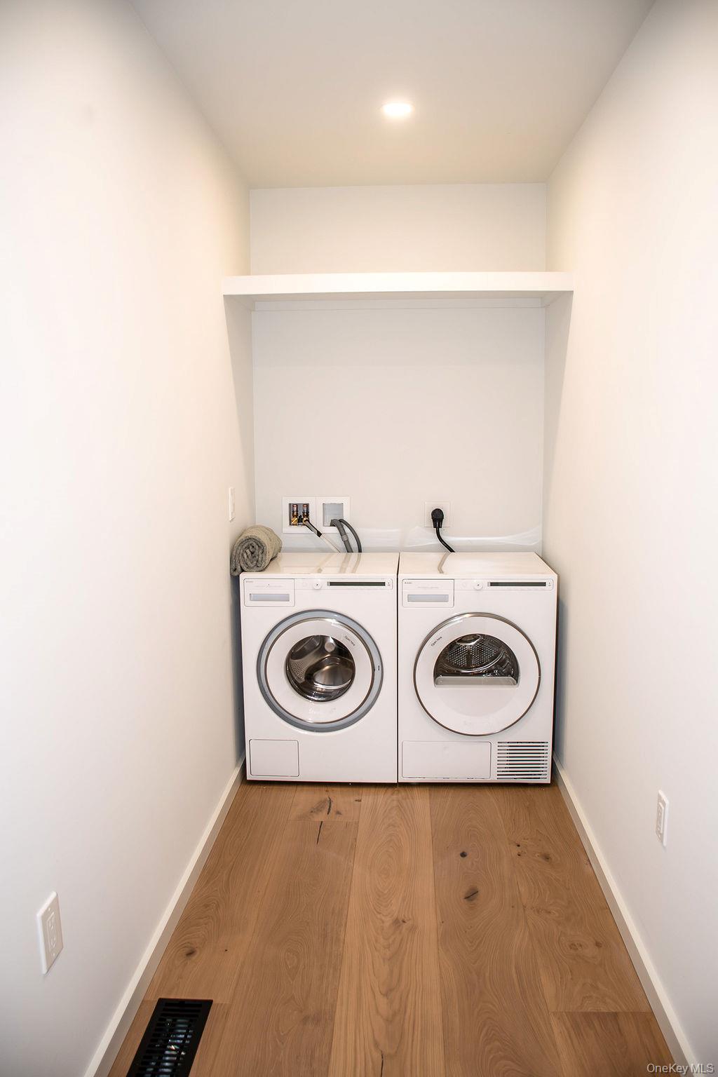 13 Regal Road Property Photo 19