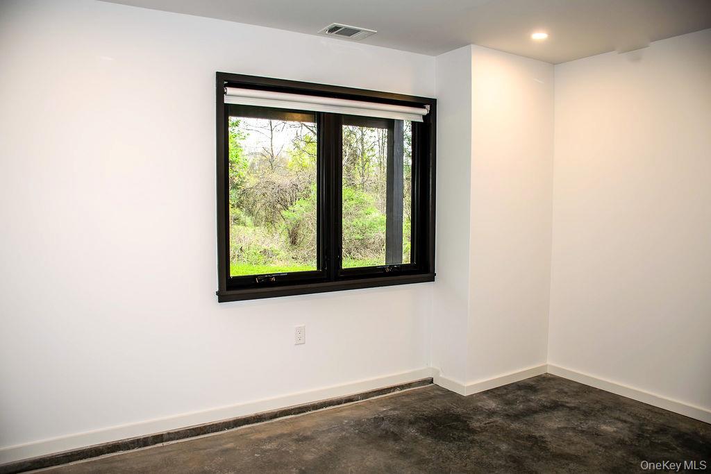 13 Regal Road Property Photo 22