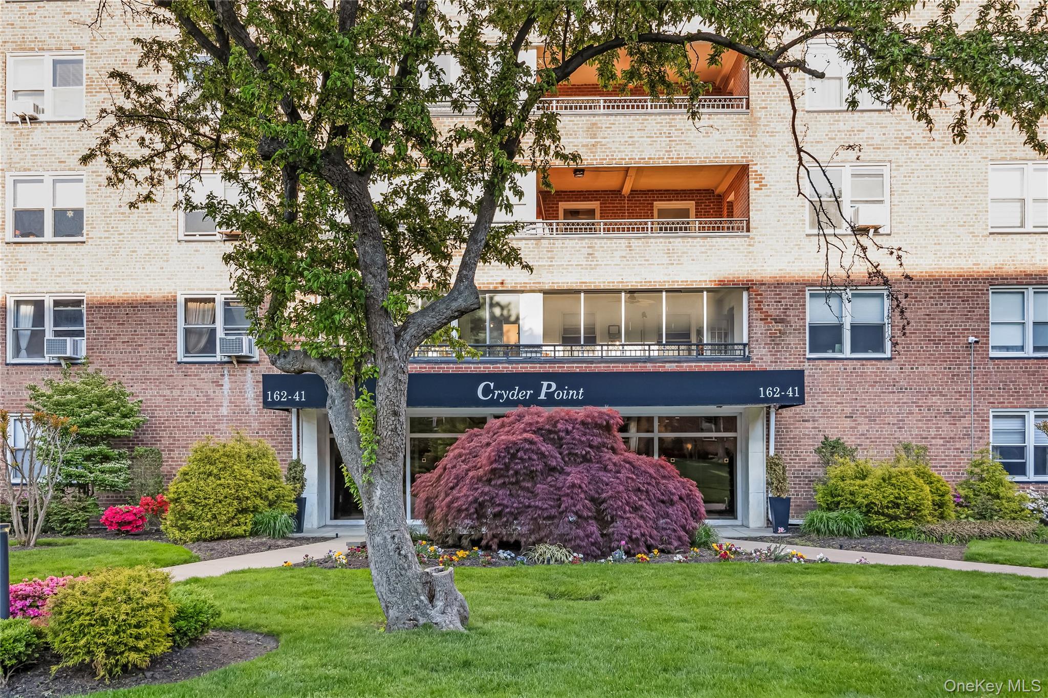 162-41 Powells Cove Boulevard 6s Property Photo 20