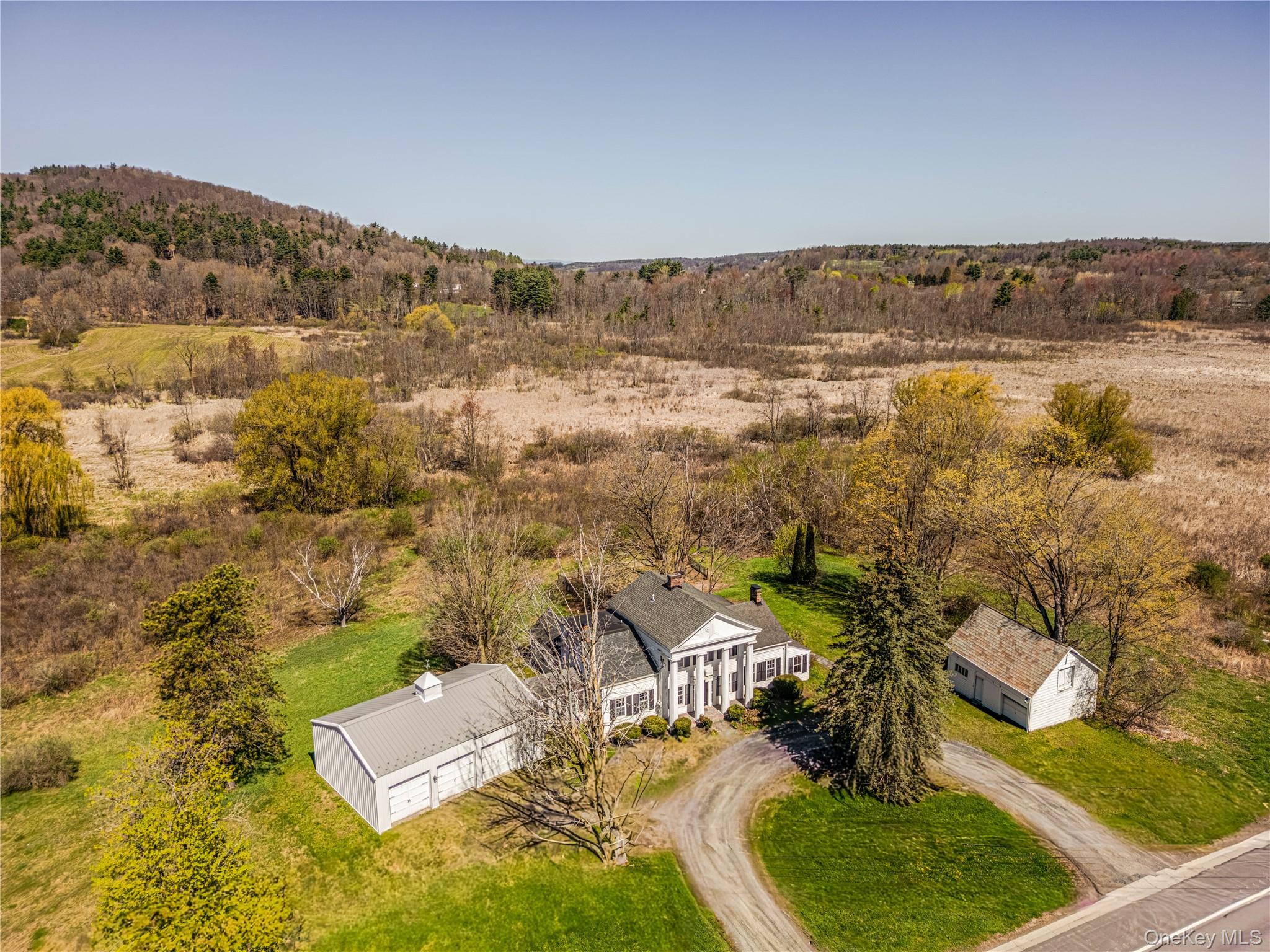 1569 Hoosick Road Property Photo 3