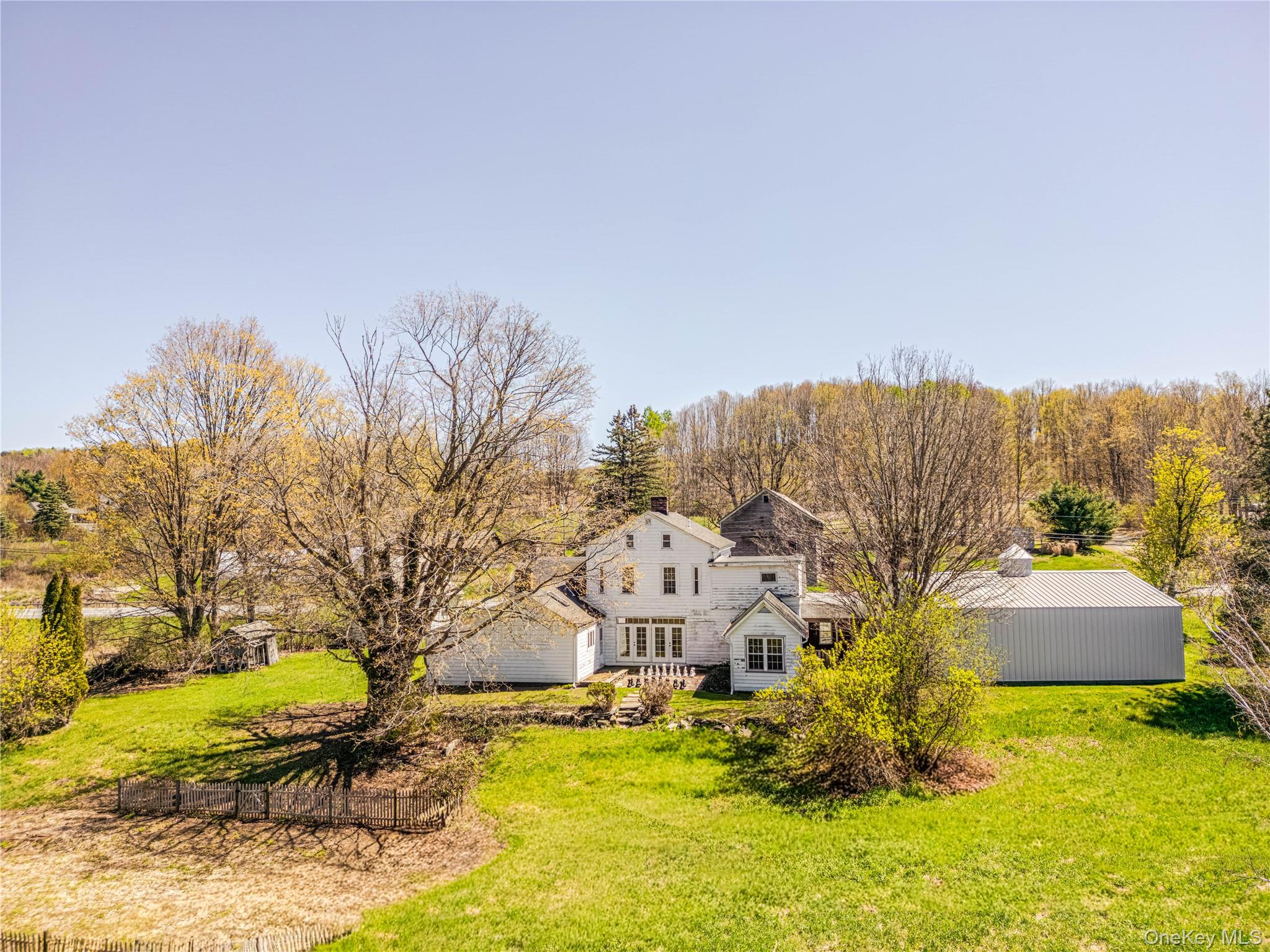 1569 Hoosick Road Property Photo 6